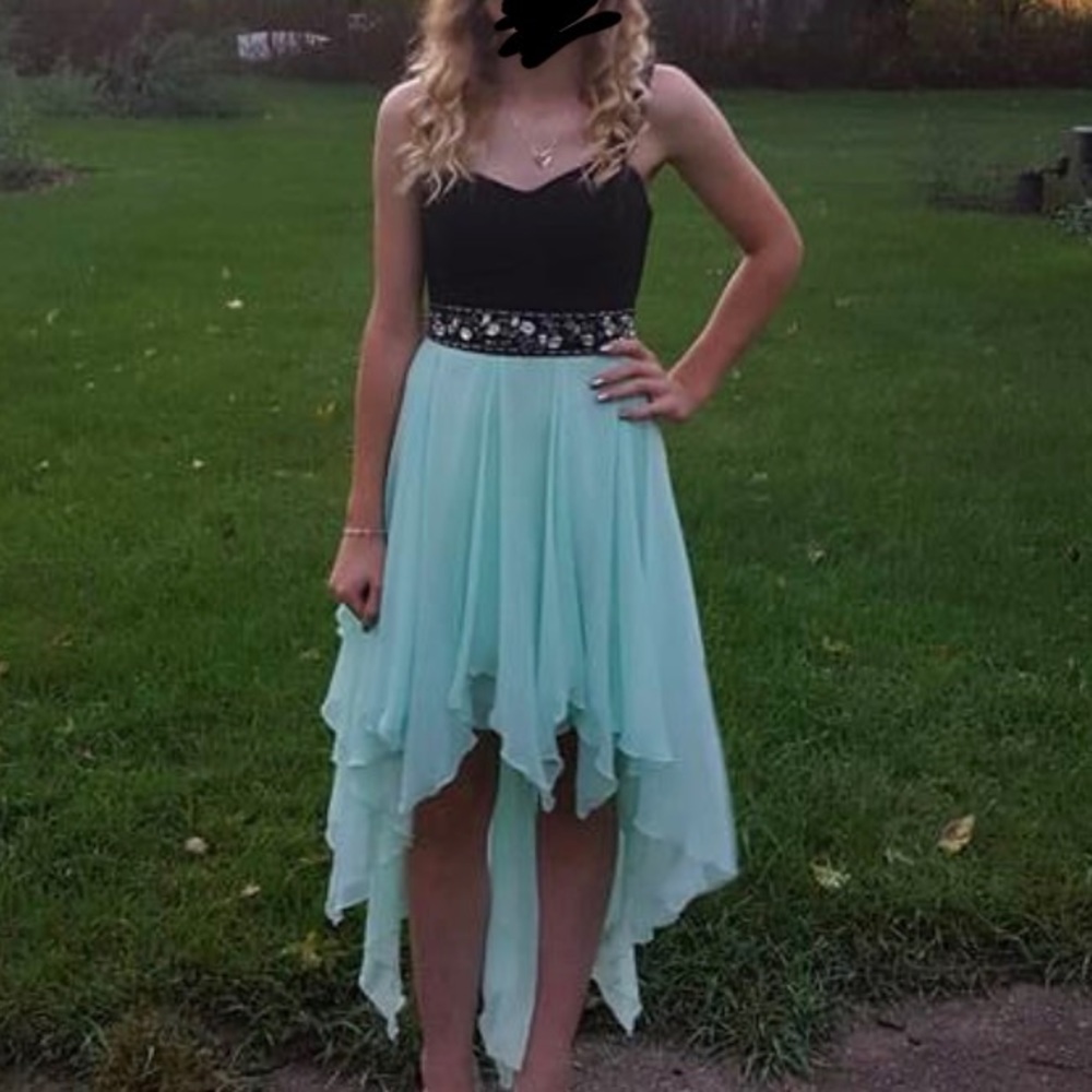B. Darlin homecoming dress